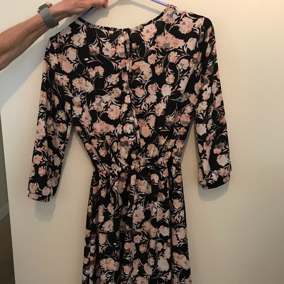 Floral dress - Picture 2 of 6